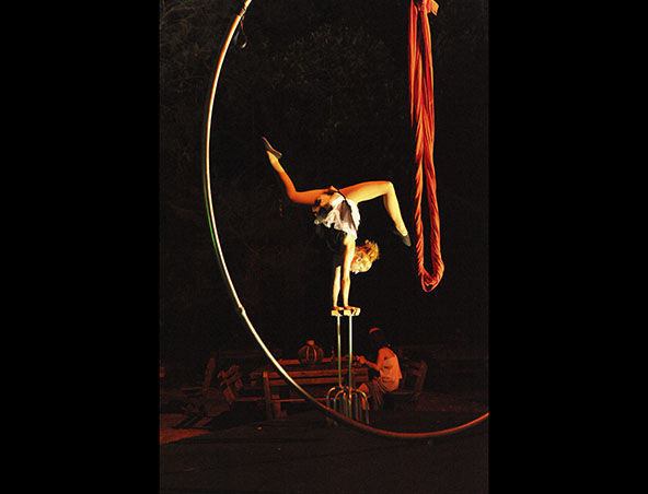 Hand Balance Circus Acts Brisbane - Roving Entertainment - Performers